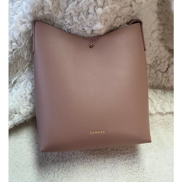 Samara Handbags - {NEW} Samara Rose Blush Pink Vegan Bag with Adjustable Strap